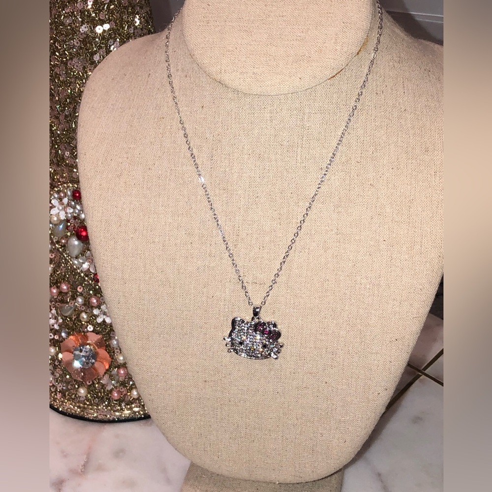 ✨NWT✨ Hello Kitty 925 Silver Plated Sparkling Pendant Necklace - Picture 6 of 13